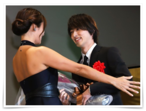 深田恭子 黒い 色黒 色気がない サーフィン 日焼け止め