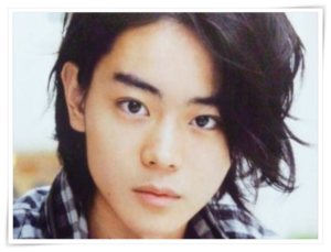 菅田将暉　鼻筋　プロテーゼ　鼻先高い　綺麗　いじった　不自然