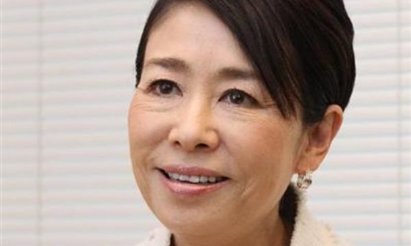 画像 安藤優子の結婚歴は2回 元旦那と夫は不倫の末の略奪愛 今 話題の芸能やアニメの気になるあれこれを紹介