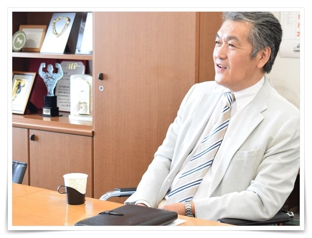 安藤優子の旦那、夫の画像