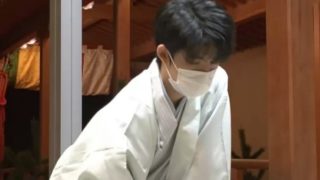 藤井聡太の羽織袴の画像