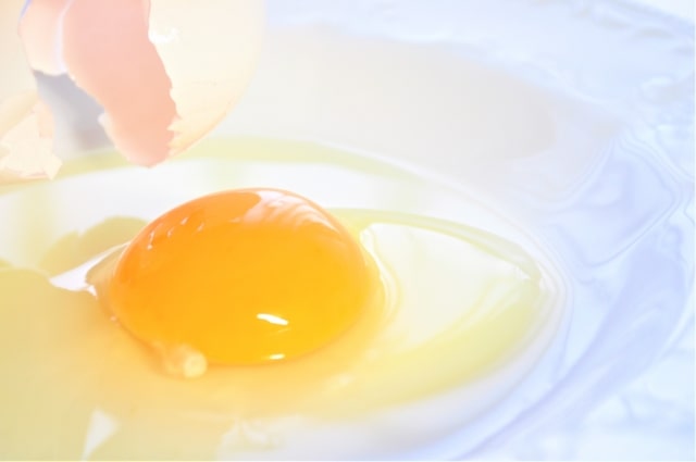 生卵を毎日食べると危険？体に悪いのは本当か・納豆卵かけご飯がよくない理由も紹介